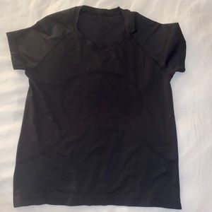black lulu short sleeve